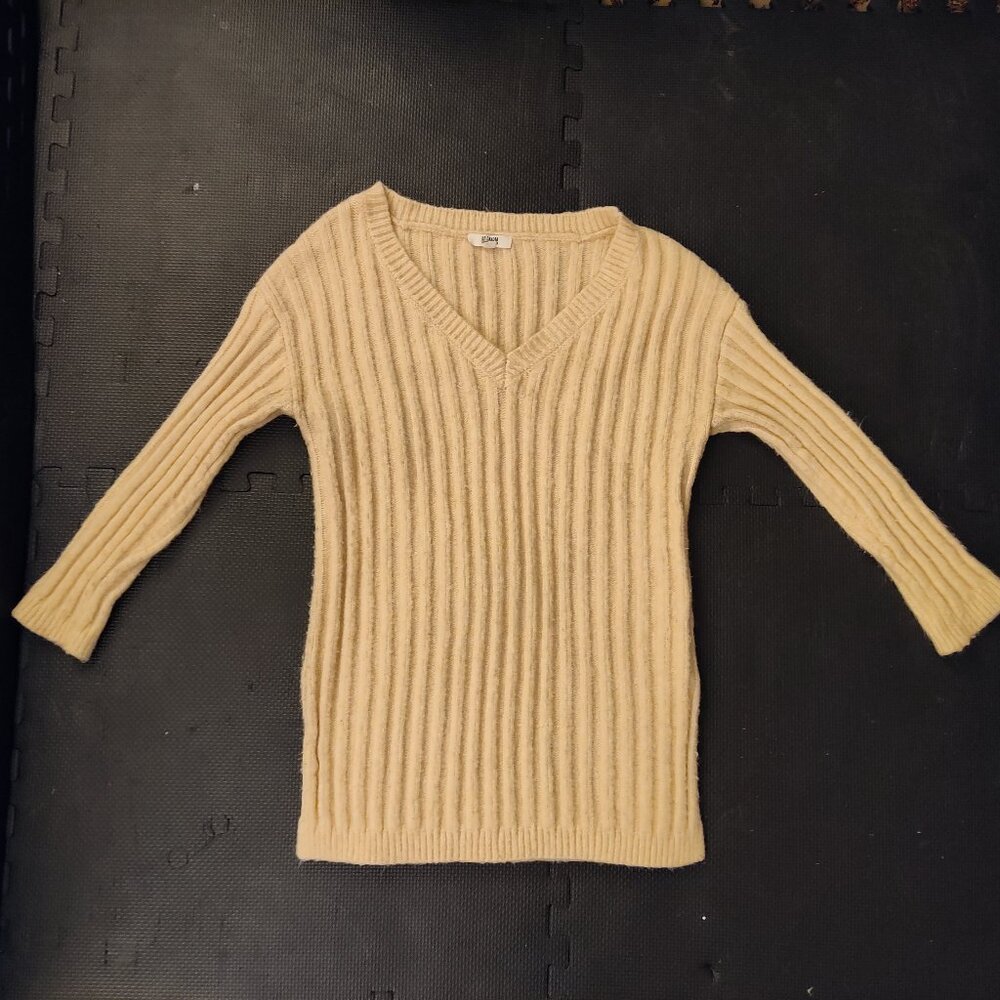 BB Dakota Steve Madden sweater V Neck Size M